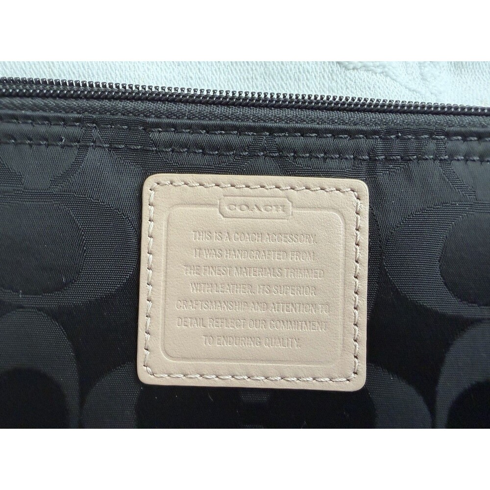 Coach Black Signature Nylon Wristlet Wallet Hot Pink And Black NWT - Picture 3 of 8
